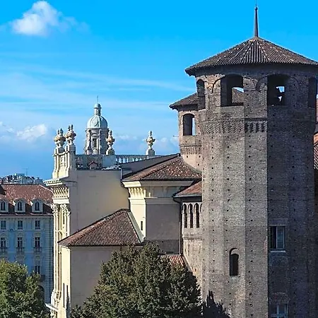 Mansarda In Piazza Castello Hotel 4*